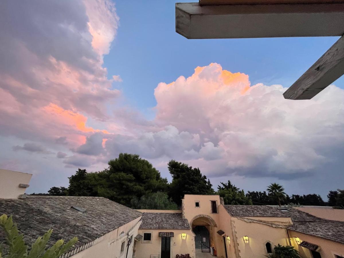Chiusa Di Carlo Agriturismo Avola Eksteriør bilde