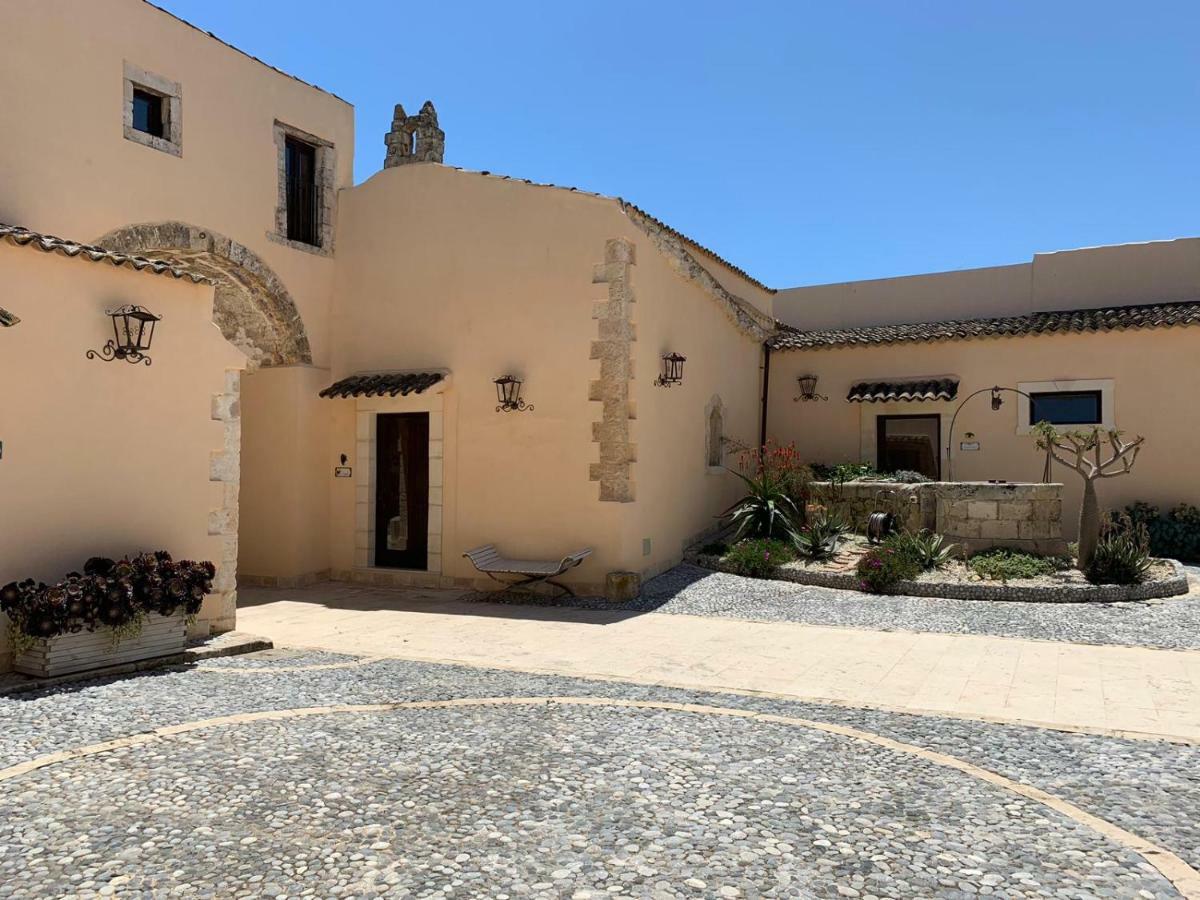Chiusa Di Carlo Agriturismo Avola Eksteriør bilde